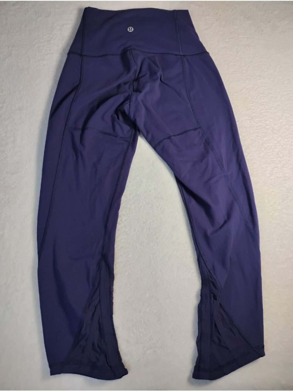 Lululemon Cropped Leggings Mesh Ankle Detail Athleisure Workout 4 Purple